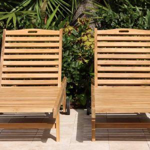 2 x Classic Loungers - front