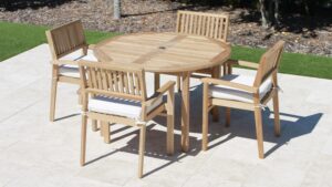48in Round 4 Leg Table with Cove Armchair Cushion